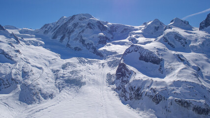 Fototapeta na wymiar Zermatt – Cervin – Matterhorn – Suisse