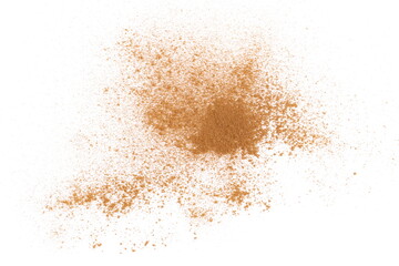 Fototapeta na wymiar Cinnamon powder pile isolated on white 