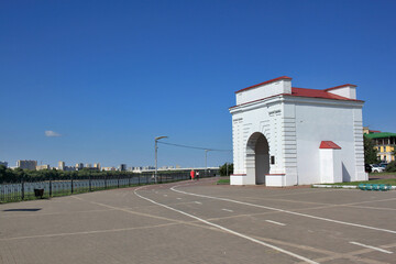 Fototapeta na wymiar Irtysh gate of the old fortress Omsk