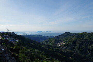 ミャンマー　チャイティーヨーパゴダからの景色