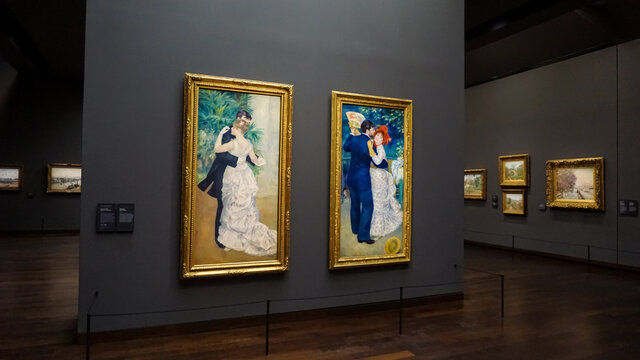 Museum d' Orsay. It is housed in the former Gare d'Orsay, a Beaux-Arts railway station built between 1898 and 1900.