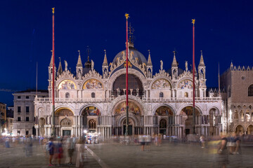 Obraz na płótnie Canvas basilica di sestieri city