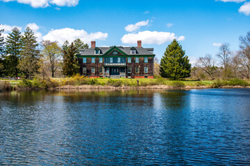 Fototapeta premium house on the lake