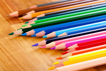 Fototapeta premium Creating Depth with Colorful Pencils on Wooden Table