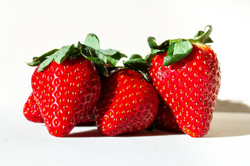 Fresas y arándanos