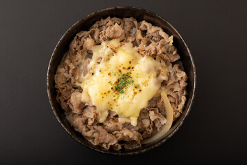 チーズ牛丼