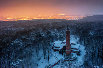 Wieża widokowa na Górze Chełmskiej w Koszalinie - obrazy, fototapety, plakaty