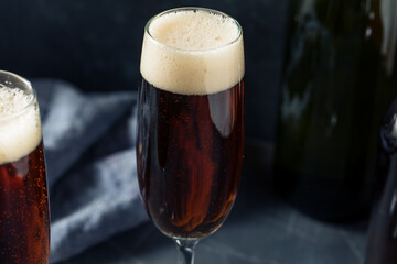 Refreshing Cold Black Velvet Cocktail