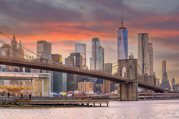 Fototapeta na wymiar New York City skyline cityscape of Manhattan with brooklyn bridge in USA