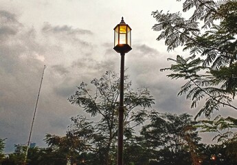 Fototapeta na wymiar lamp in the park