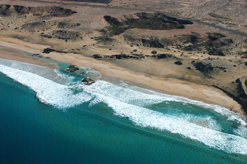 Fotografía aérea de la costa y playas en la península de Jandia en la isla de Fuerteventura,...