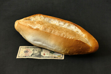 2022 world economic crisis, increase in bread prices, bread and 10$ increase in bread prices and inflation in USA.