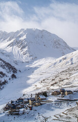 
Il piccolo borgo di Ferrere, raggiungibile soltanto a piedi durante la stagione invernale. Valle Stura - Provincia di Cuneo- Piemonte
