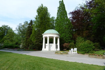 Brunnentempel im Kurpark Bad Salzuflen
