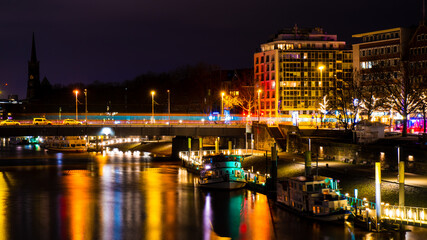 Fototapeta premium Schlachte bei Nacht