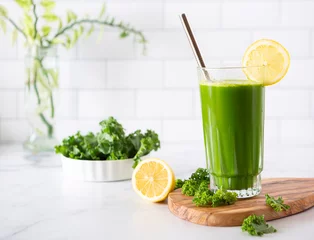  Healthy and refreshing homemade green vegetable juice © lindahughes