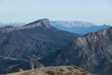 paysage des Alpes de Haute Provence et Haute Alpes