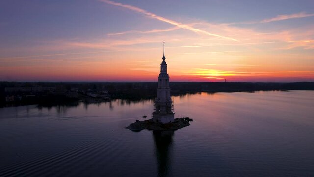 Footage of bell tower in Kalyazin. 