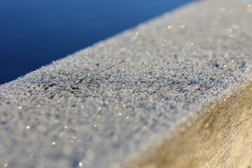 凍った手すり、冬の風景