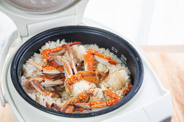 カニの炊込みご飯