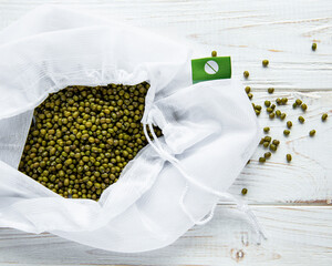 Raw mung beans