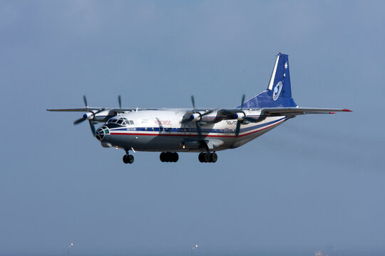 Imágenes de Fuselaje descubre bancos de fotos, ilustraciones, vectores