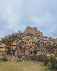 Fototapeta na wymiar Castelvecchio di Rocca Barbena