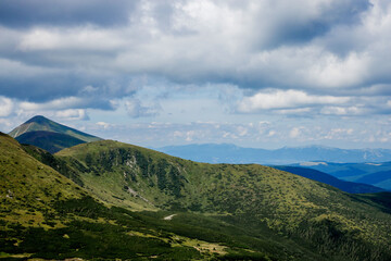 Obraz premium Incredible view of the mountain range. Mountain landscape