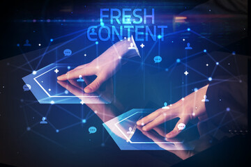 Navigating social networking with social icons