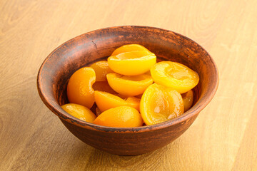 Canned apricot – sweet light dessert