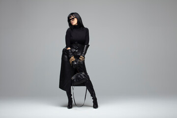 Femme en noir,  