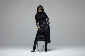 Femme en noir,  