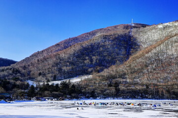 赤城大沼の氷上ワカサギ釣り解禁日