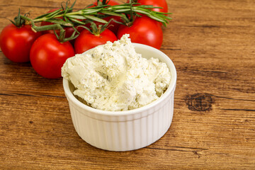 Soft cream cheese with herbs