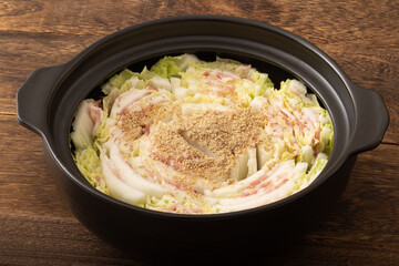 豚バラ肉と白菜のミルフィーユ豆乳鍋