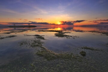 Fototapeta na wymiar Sunrise at Sanur beach, Bali