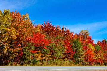 Obraz premium Highway from Montreal to Bromont