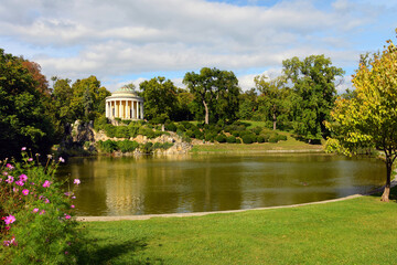 Leopoldinentempel im Schlosspark Esterhazy Eisenstadt