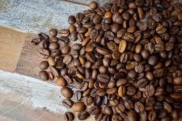 Loose coffee beans on the table