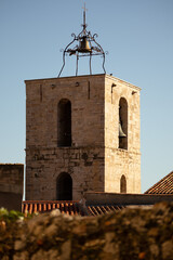 Hy&egrave;res &eacute;glise