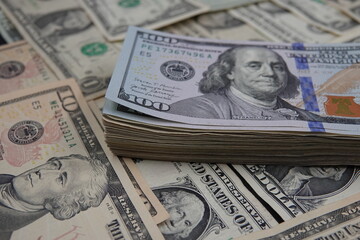 money, currency, euro, cash, business, finance, bank, paper, banknote, dollar, banking, banknotes, economy, hundred, financial, 100, savings, investment, exchange,payment 