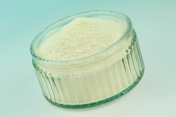 Nahaufnahme Kollagen Pulver im Glas