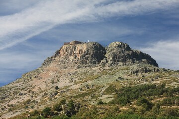 Fototapeta na wymiar Peña Francia, 1727 metros de altura, es una montaña de la Sierra de Francia, provincia Salamanca, comunidad autónoma Castilla y León Primer plano
