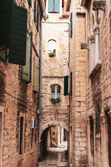 Fototapeta na wymiar Narrow street of old town of Split