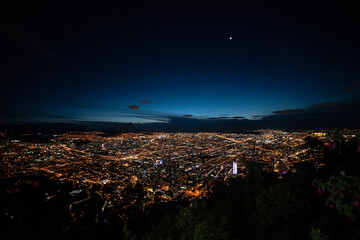 Fototapeta premium night view of the city