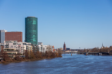 Frankfurt West bis Ost