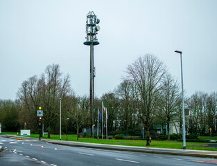 Mobile telephony and television relay antennas