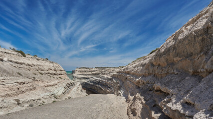 Foto tomada en la costa de Rio Negro, Argentina. En formato 16x9 para fondos o impresión.	