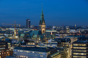 Rathaus Hamburg bei Nacht