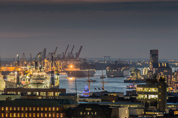 Fototapeta na wymiar Hamburg Harbor, Hamburger Hafen